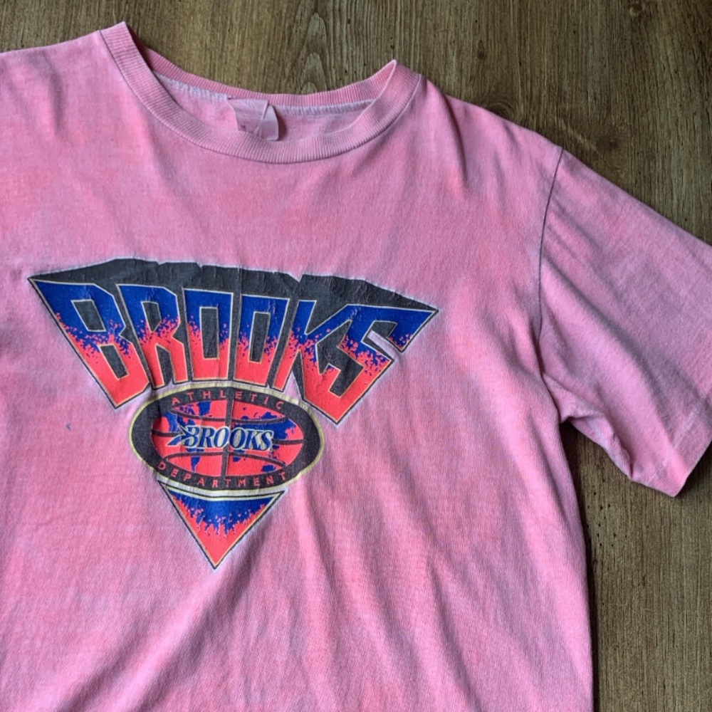 Vintage Brooks Athletics T-Shirt Faded Pink Medium 80s 90s Single Stitch